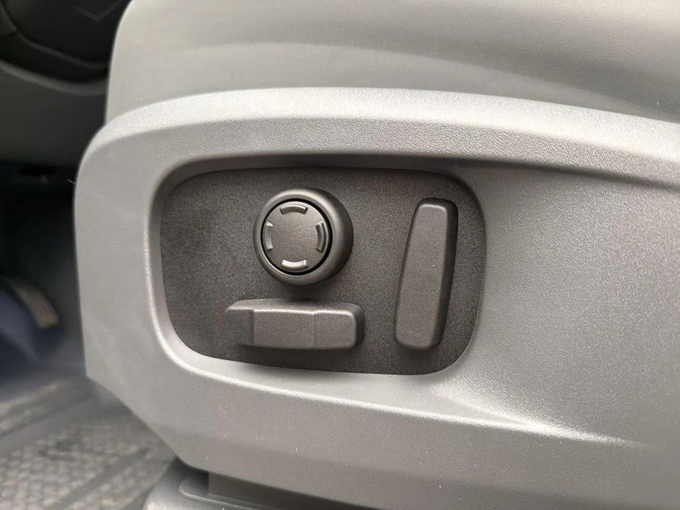 2026 Land Rover Defender L663 - Image 7 of 20