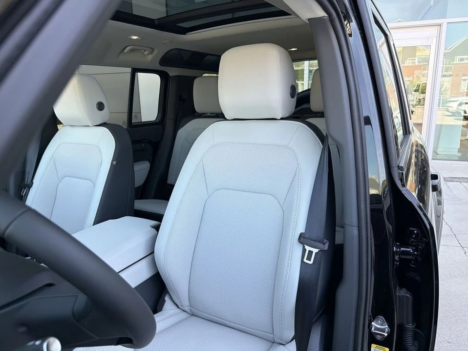 2026 Land Rover Defender L663 - Image 6 of 20