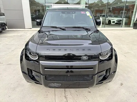 2026 Land Rover Defender 110 P525 V8