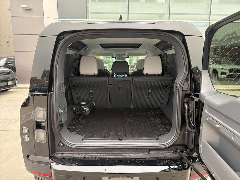 2026 Land Rover Defender L663 - Image 19 of 20