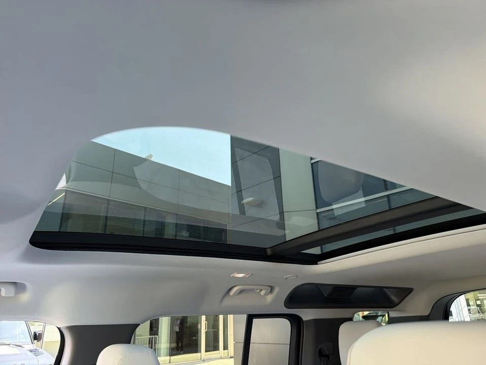2026 Land Rover Defender L663 - Image 17 of 20