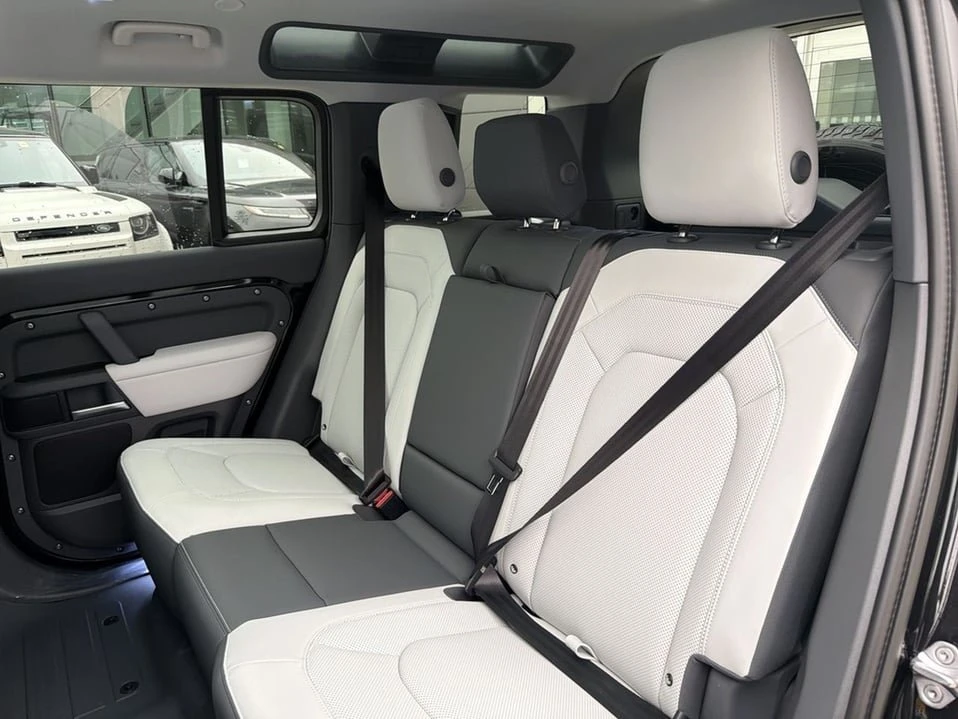 2026 Land Rover Defender L663 - Image 18 of 20
