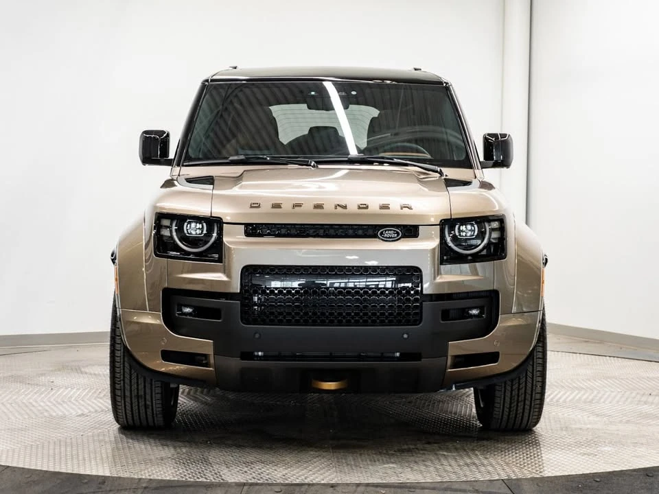 2026 Land Rover Defender Octa - Image 8 of 20