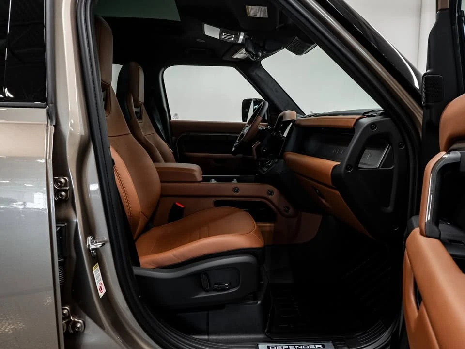 2026 Land Rover Defender Octa - Image 5 of 20