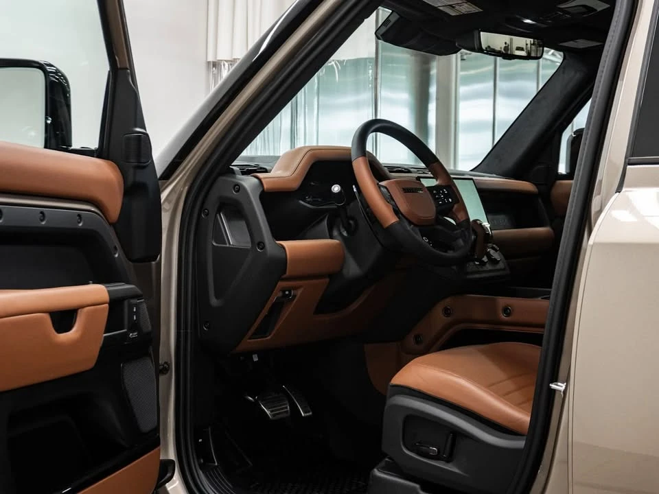 2026 Land Rover Defender Octa - Image 4 of 20