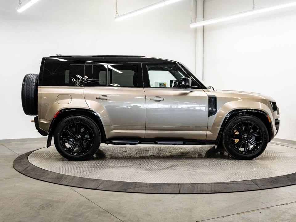 2026 Land Rover Defender Octa - Image 7 of 20