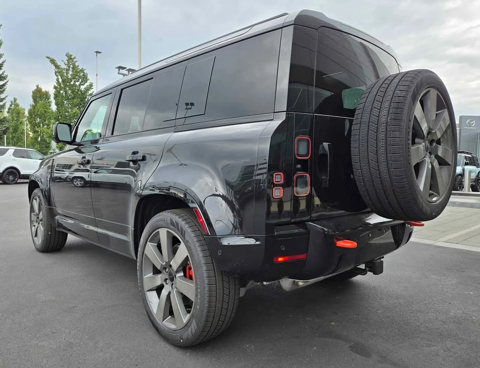 2026 Land Rover Defender L663 - Image 3 of 20