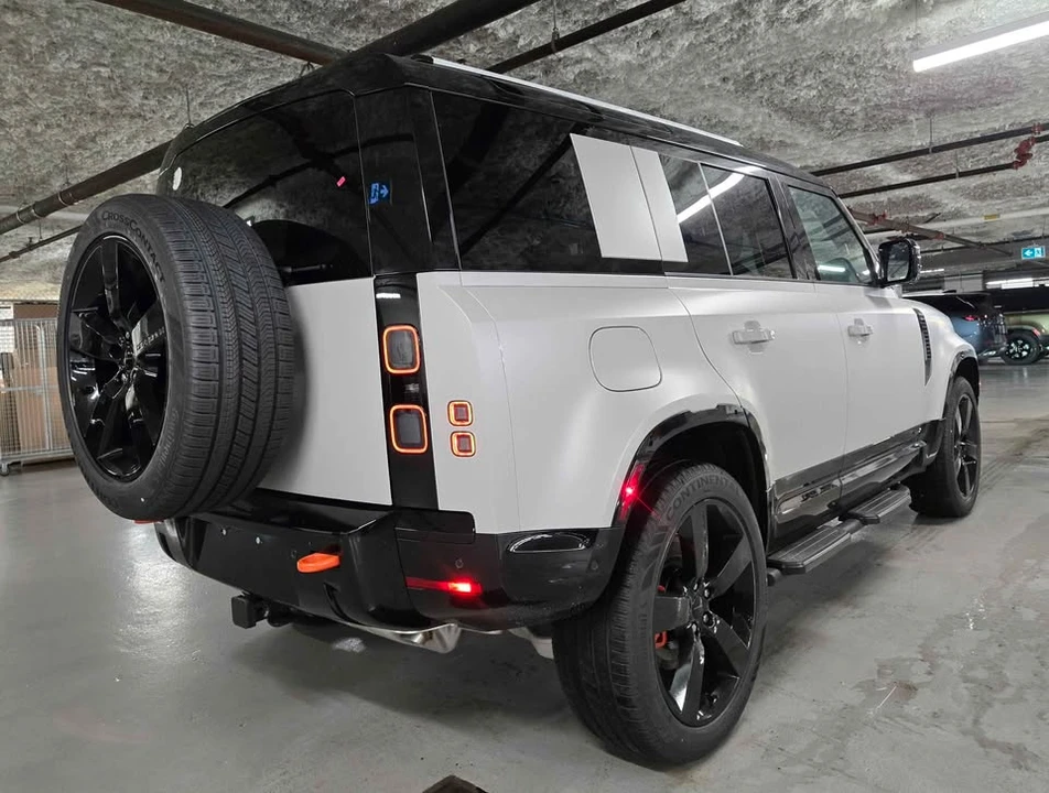 2026 Land Rover Defender L663 - Image 5 of 19