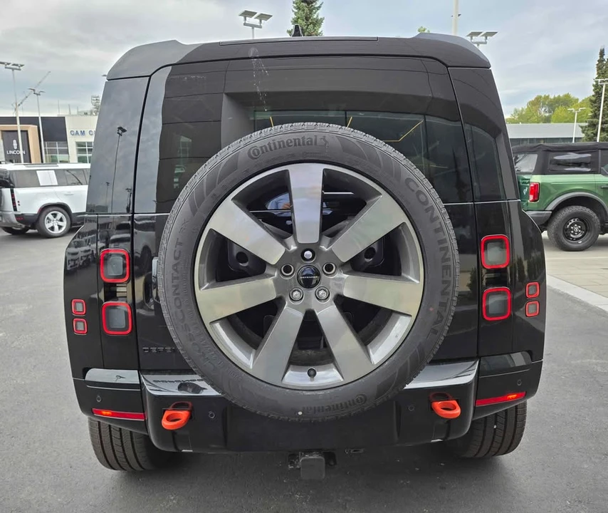 2026 Land Rover Defender L663 - Image 4 of 20