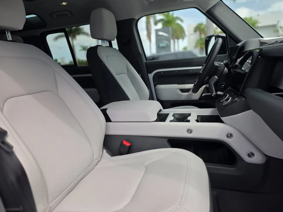 2026 Land Rover Defender L663 - Image 11 of 15