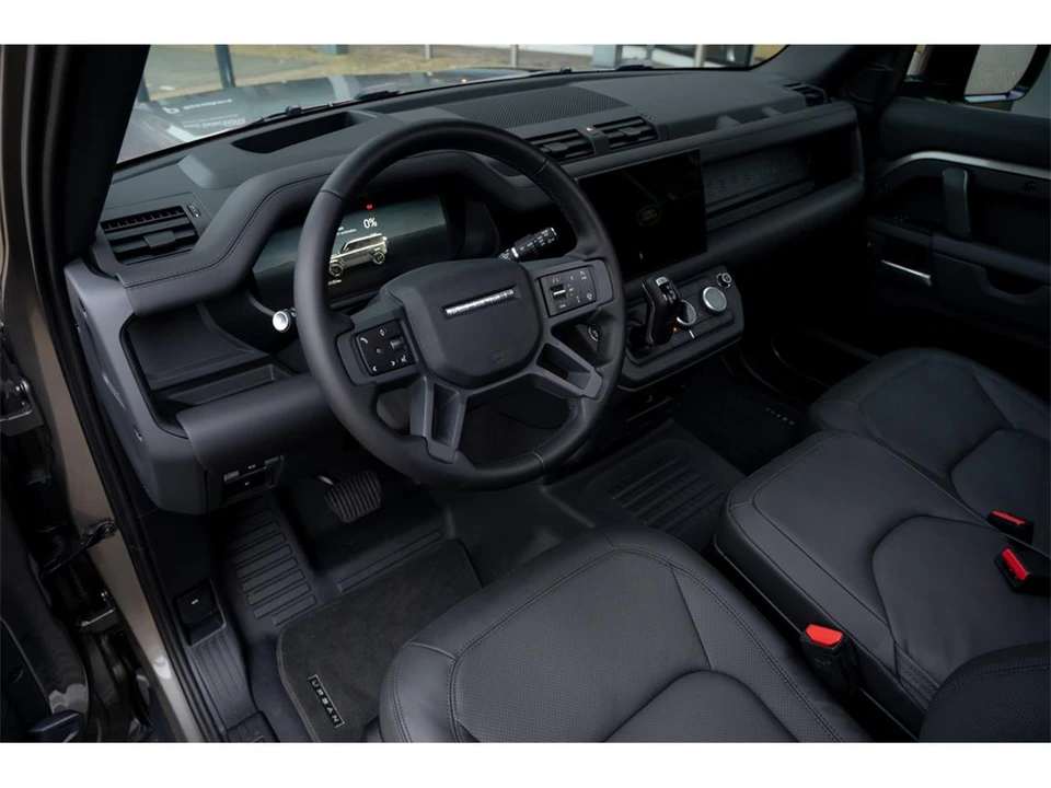 2026 Land Rover Defender L663 - Image 6 of 11