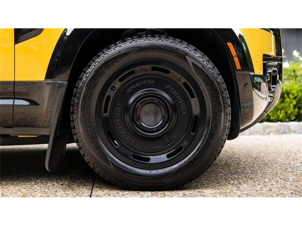 2026 Land Rover Defender L663 - Image 30 of 31