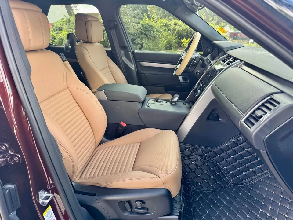 2026 Land Rover Discovery 5th Gen - Image 7 of 16