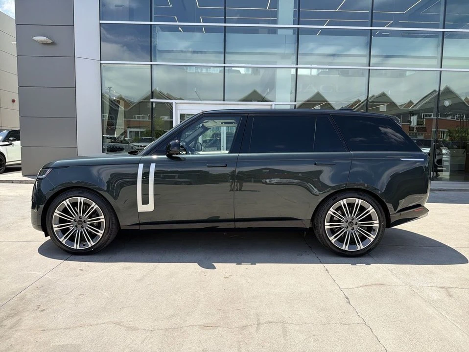 2026 Land Rover Range Rover L460 - Image 3 of 19