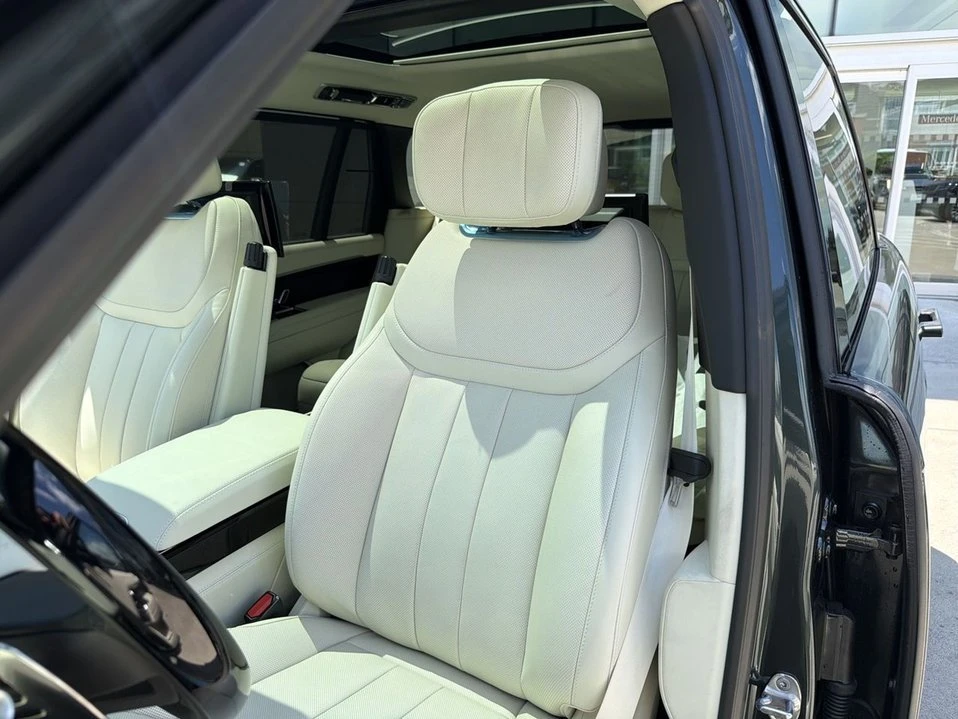 2026 Land Rover Range Rover L460 - Image 6 of 19