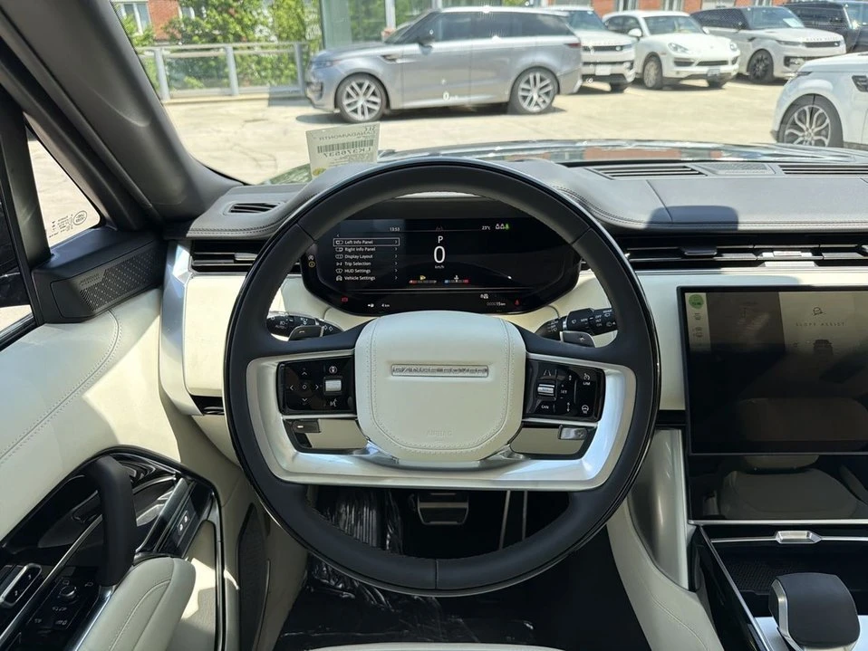 2026 Land Rover Range Rover L460 - Image 9 of 19