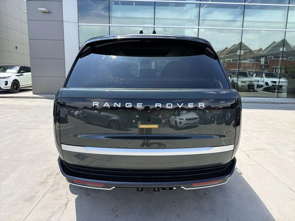 2026 Land Rover Range Rover L460 - Image 2 of 19