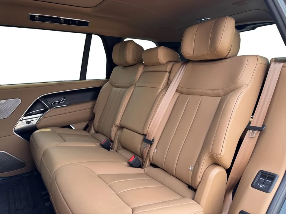 2026 Land Rover Range Rover L460 - Image 20 of 20