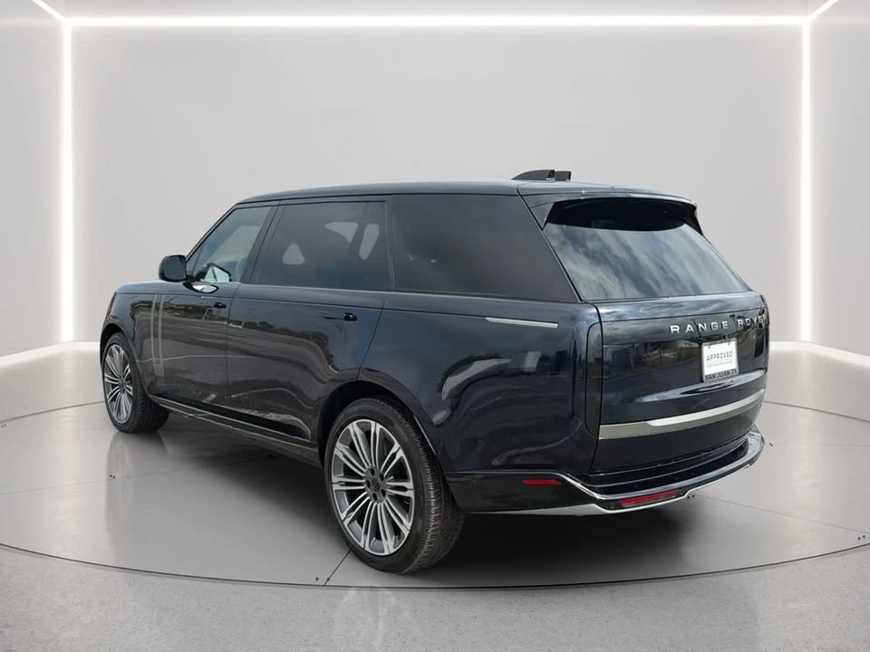 2026 Land Rover Range Rover L460 - Image 15 of 20