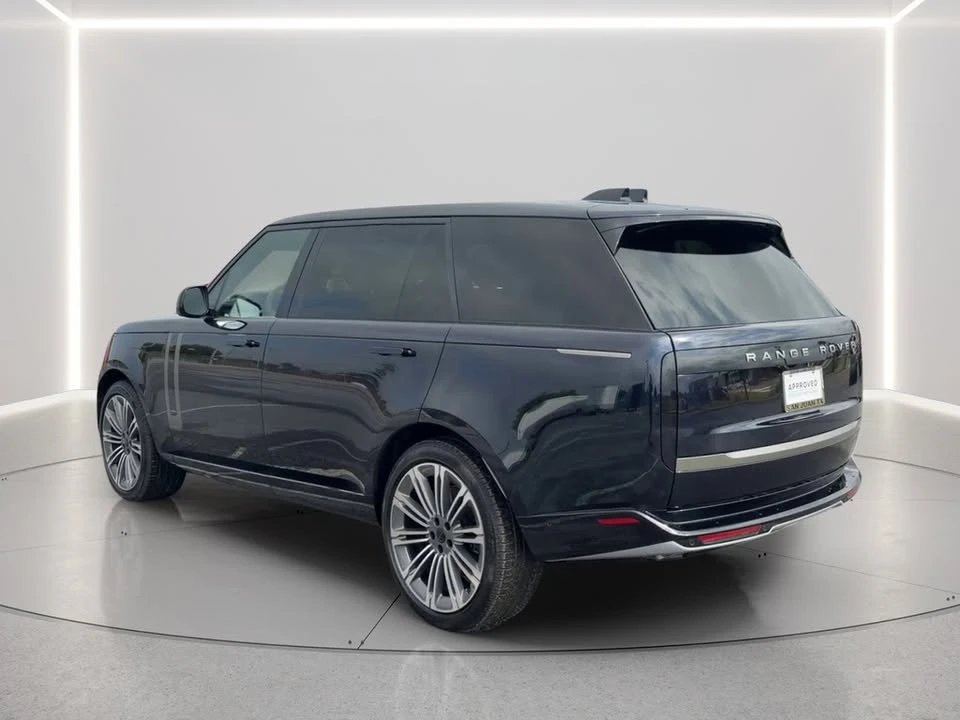 2026 Land Rover Range Rover L460 - Image 7 of 20