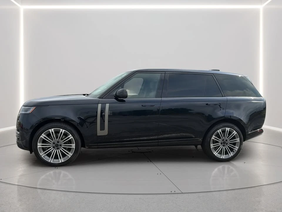 2026 Land Rover Range Rover L460 - Image 13 of 20