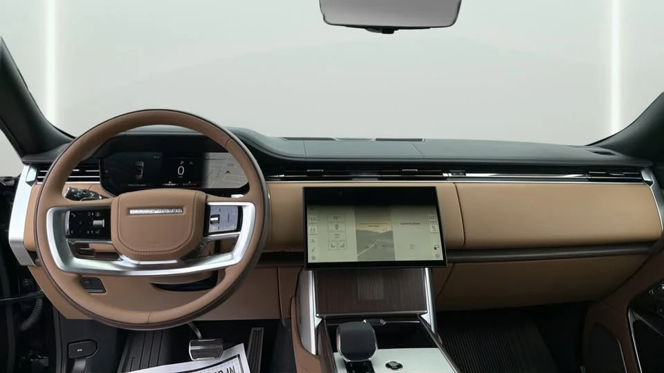 2026 Land Rover Range Rover L460 - Image 20 of 20