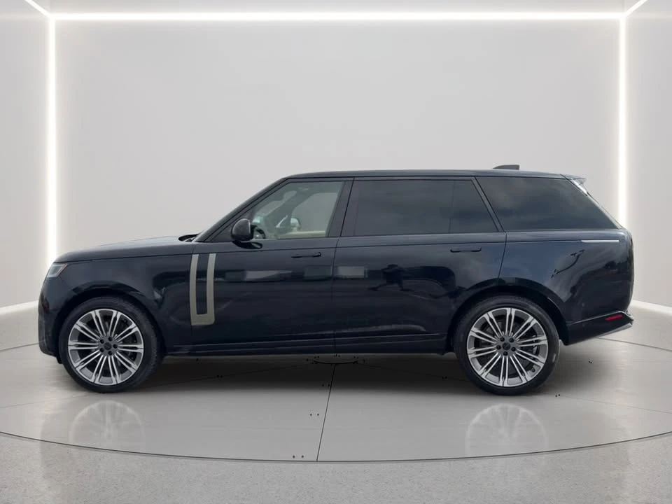 2026 Land Rover Range Rover L460 - Image 8 of 20