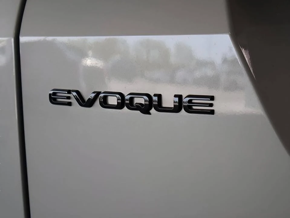 2026 Land Rover Range Rover Evoque 2nd Gen - Image 8 of 20