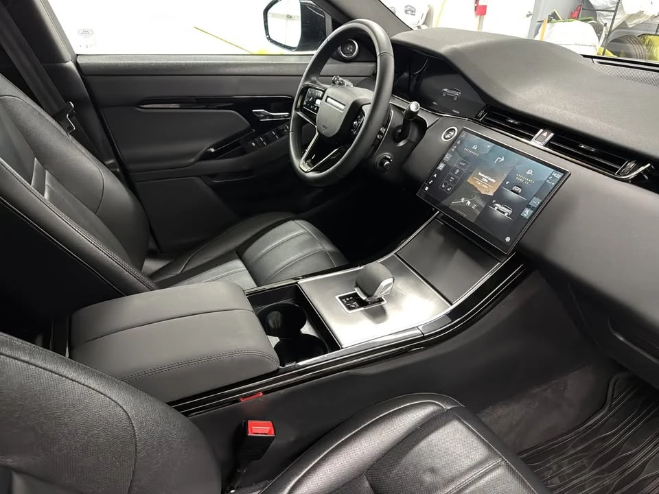 2026 Land Rover Range Rover Evoque 2nd Gen - Image 20 of 20