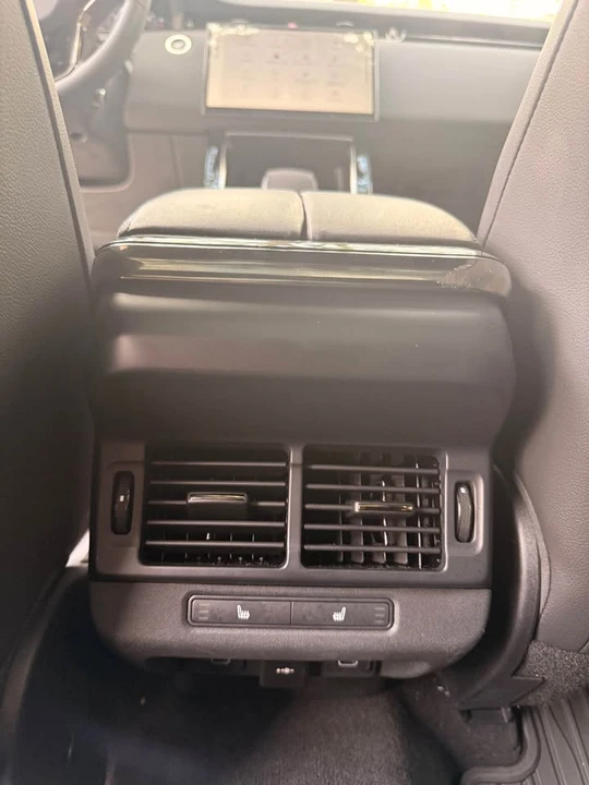 2026 Land Rover Range Rover Evoque 2nd Gen - Image 4 of 8