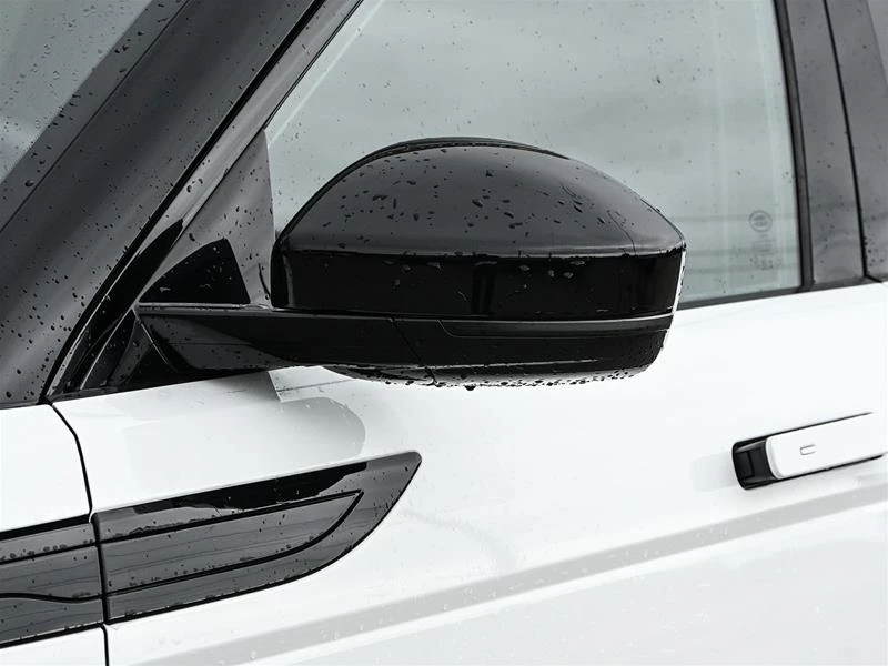 2026 Land Rover Range Rover Evoque 2nd Gen - Image 4 of 10