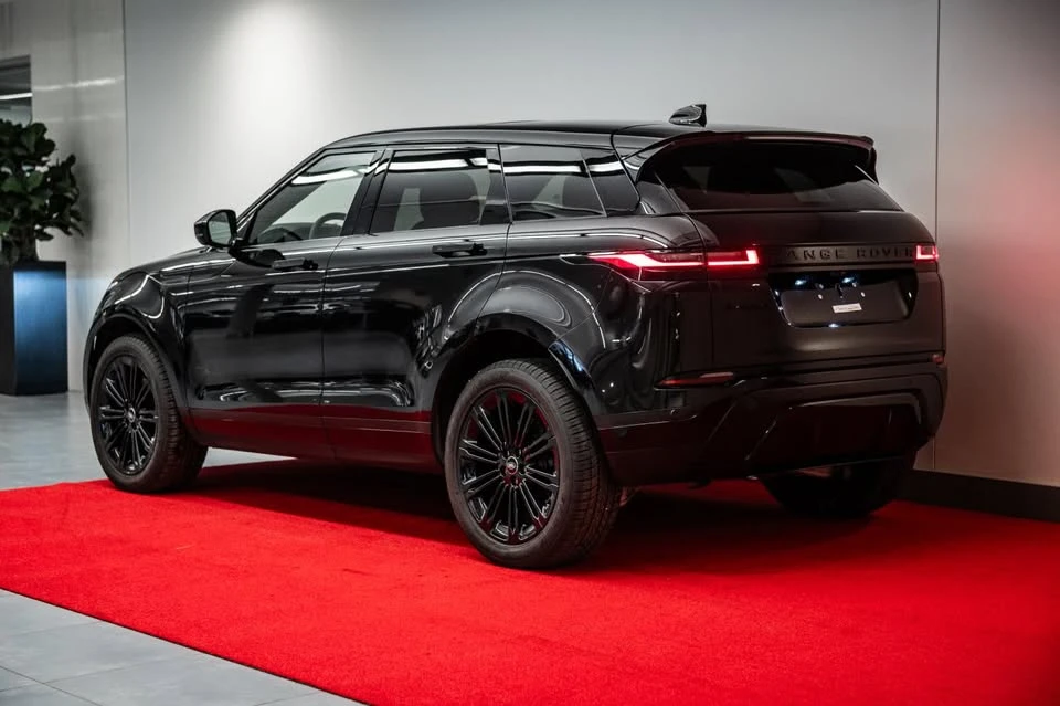 2026 Land Rover Range Rover Evoque 2nd Gen - Image 6 of 10
