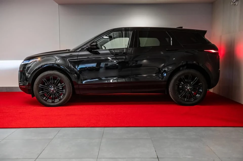 2026 Land Rover Range Rover Evoque 2nd Gen - Image 5 of 10
