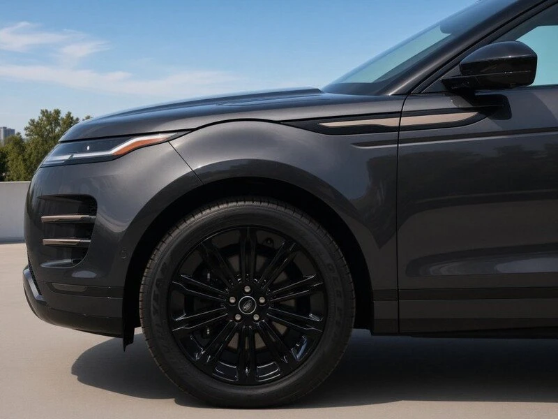 2026 Land Rover Range Rover Evoque 2nd Gen - Image 8 of 20