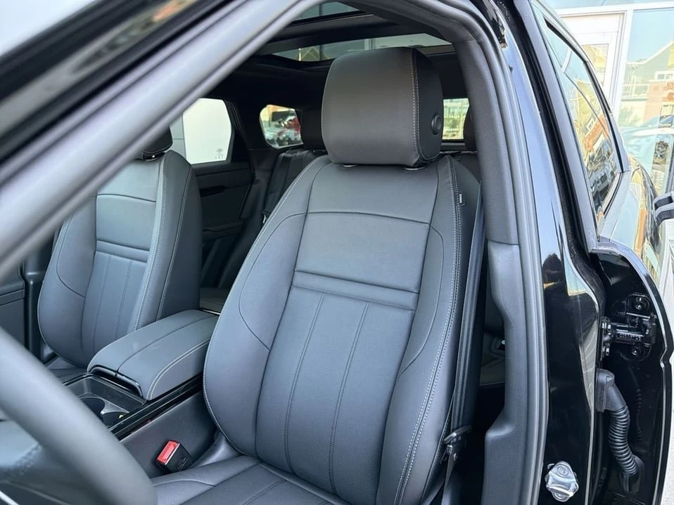2026 Land Rover Range Rover Evoque 2nd Gen - Image 6 of 20