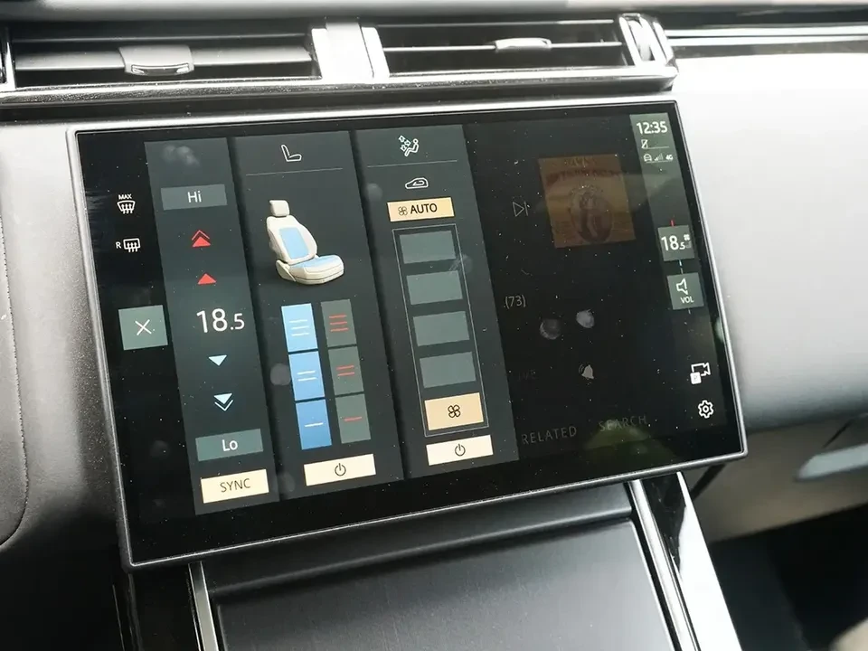2026 Land Rover Range Rover Evoque 2nd Gen - Image 16 of 17