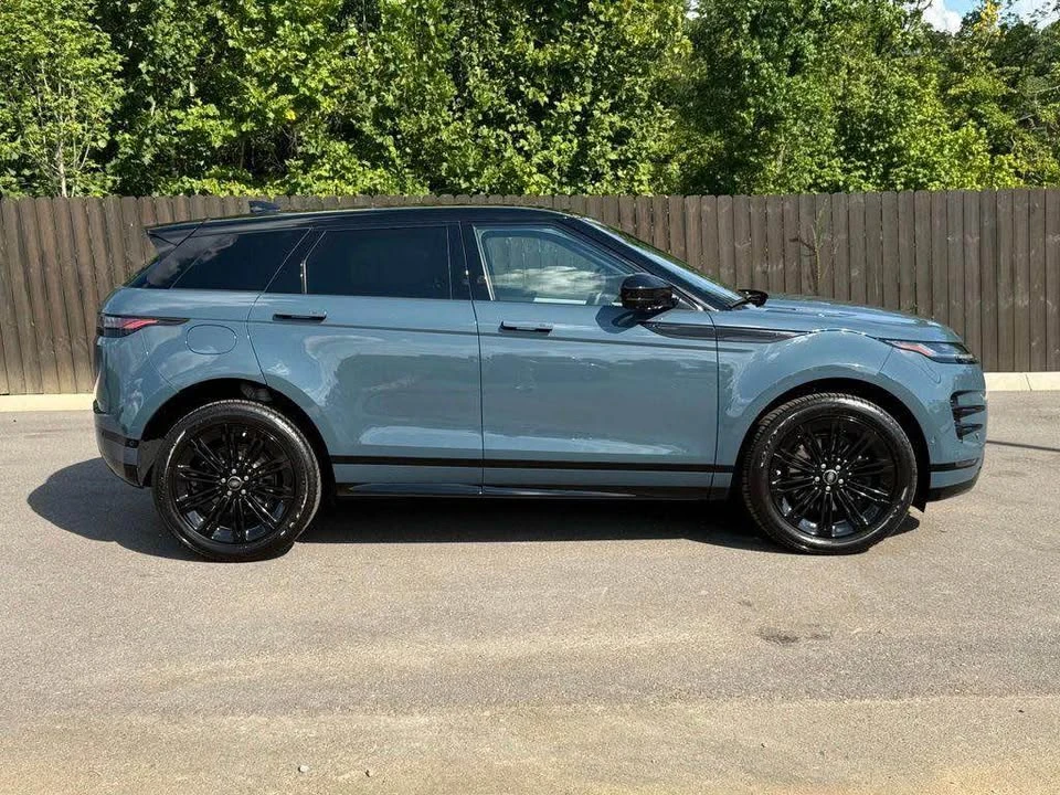 2026 Land Rover Range Rover Evoque 2nd Gen - Image 5 of 8