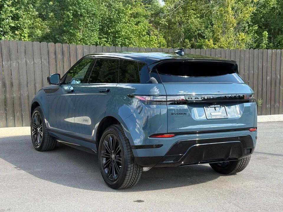 2026 Land Rover Range Rover Evoque 2nd Gen - Image 4 of 8