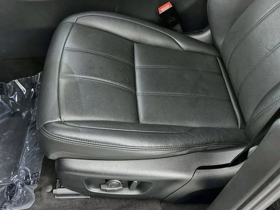 2026 Land Rover Range Rover Evoque 2nd Gen - Image 20 of 20