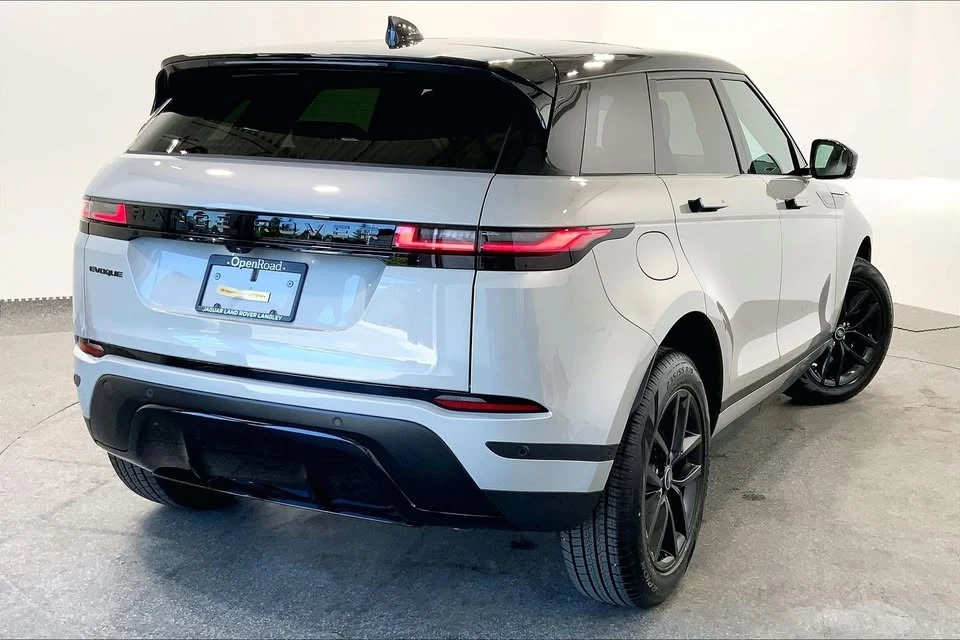 2026 Land Rover Range Rover Evoque 2nd Gen - Image 6 of 20
