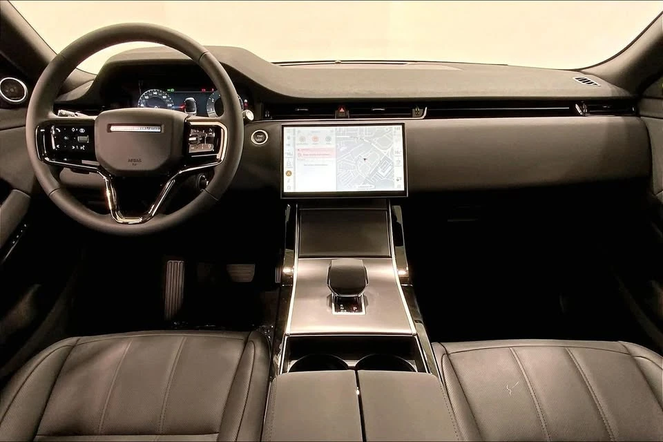 2026 Land Rover Range Rover Evoque 2nd Gen - Image 10 of 20