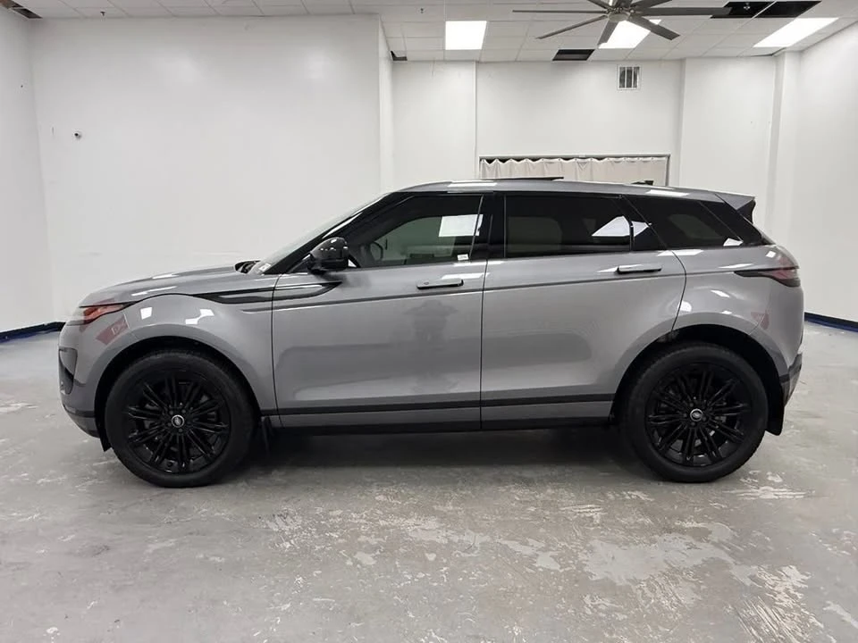 2026 Land Rover Range Rover Evoque 2nd Gen - Image 4 of 9