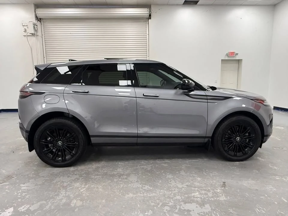 2026 Land Rover Range Rover Evoque 2nd Gen - Image 8 of 9