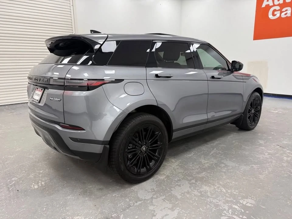 2026 Land Rover Range Rover Evoque 2nd Gen - Image 7 of 9