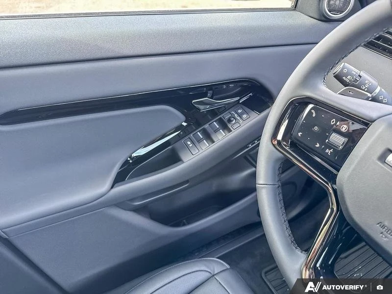 2026 Land Rover Range Rover Evoque 2nd Gen - Image 14 of 20