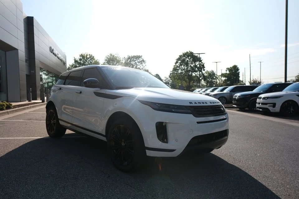 2026 Land Rover Range Rover Evoque 2nd Gen - Image 4 of 10