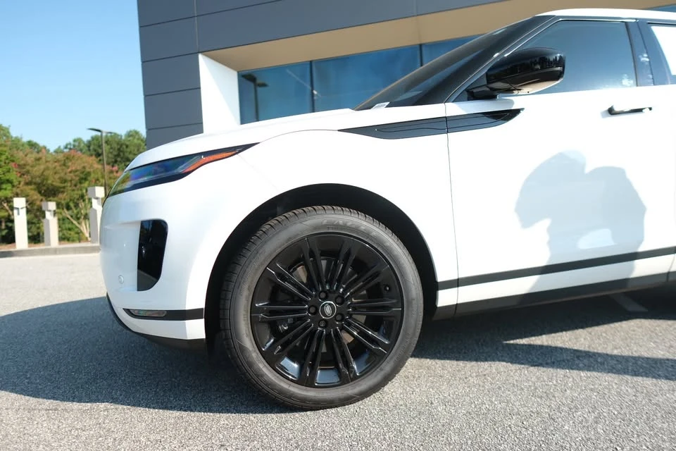 2026 Land Rover Range Rover Evoque 2nd Gen - Image 2 of 10