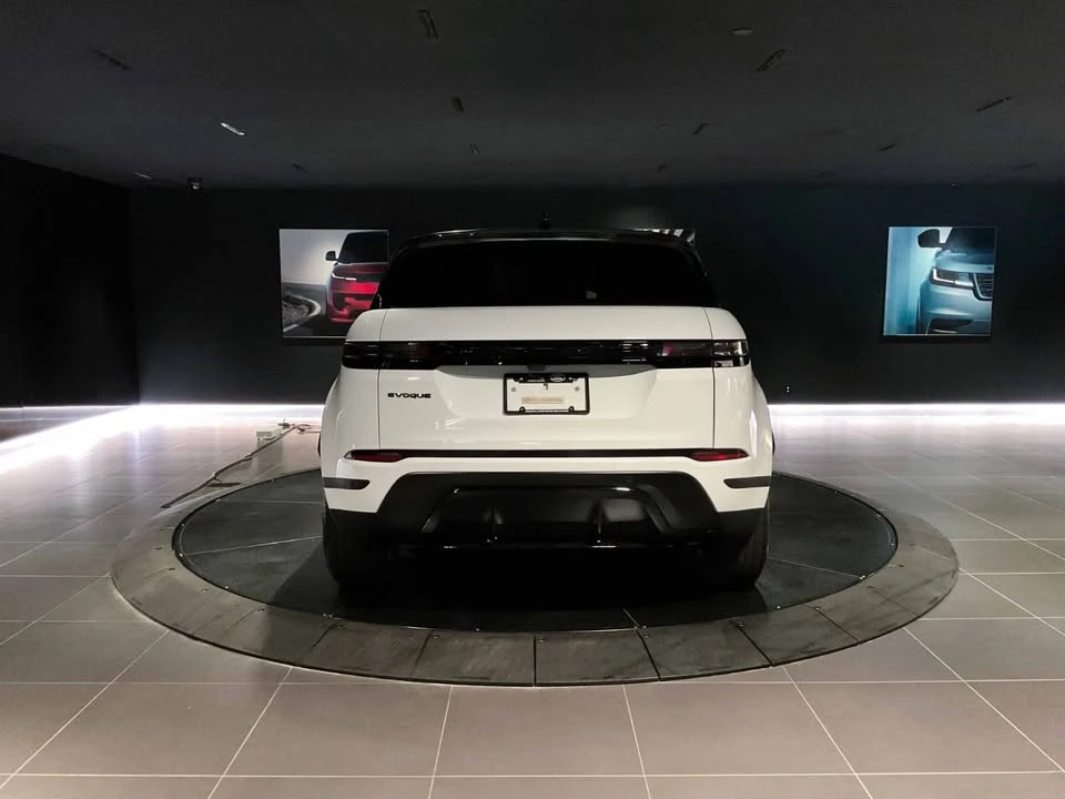 2026 Land Rover Range Rover Evoque 2nd Gen - Image 7 of 20