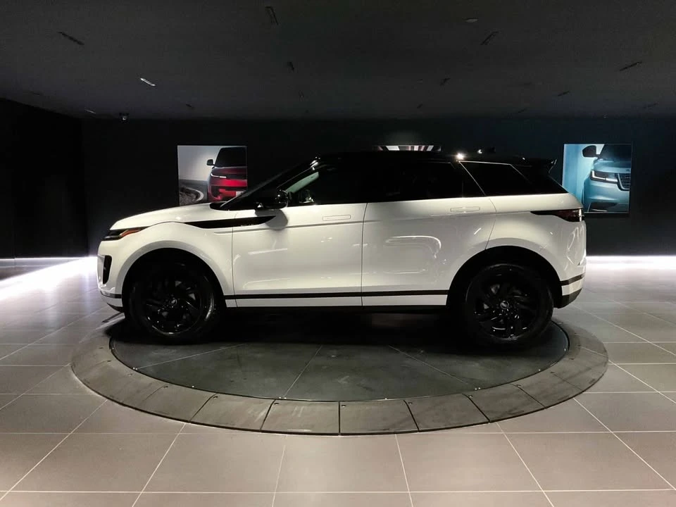 2026 Land Rover Range Rover Evoque 2nd Gen - Image 5 of 20