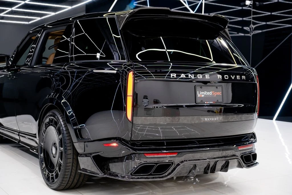 2026 Land Rover Range Rover L460 - Image 14 of 21